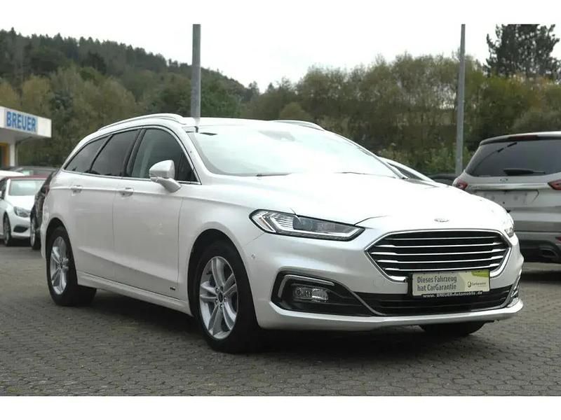 Weiß Gebraucht 2019 Ford Mondeo Titanium Kombi | 19.873 € (Etwas zu teuer) - Bild 1/4