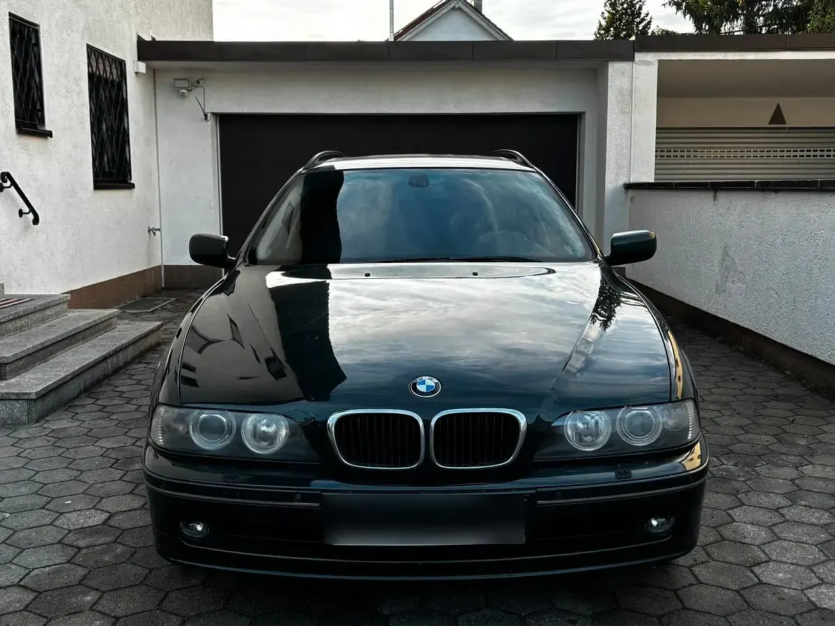 Gebraucht BMW 530 Luxury Line 193 PS (141 kW) 2002 Grün Kombi