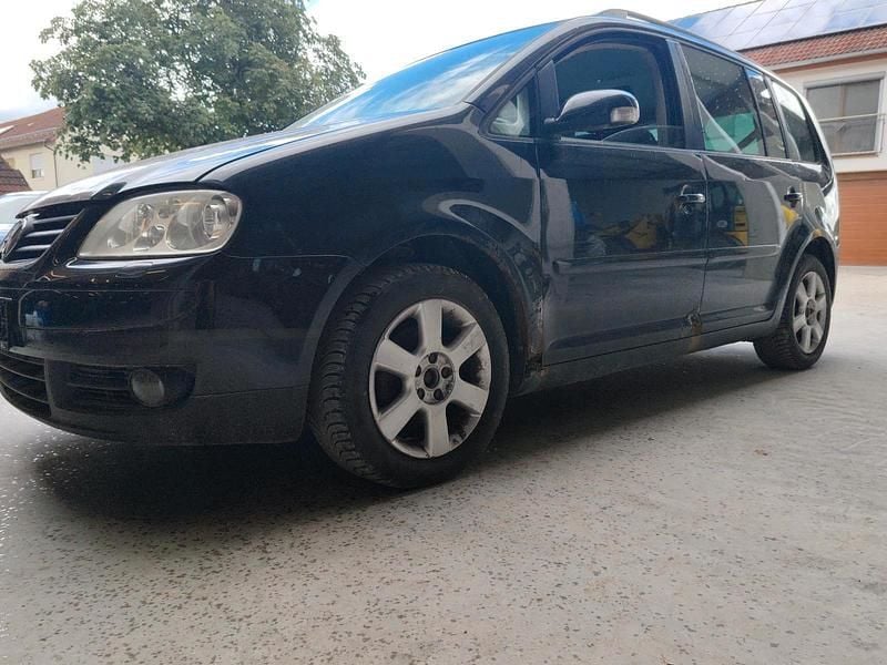 Schwarz Gebraucht 2005 VW Touran Van / Kleinbus | 799 € (Superpreis) - Bild 1/4