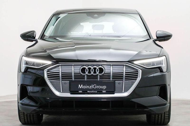 Gebraucht Audi e-tron 230 kW (313 PS) 2022 Brillantschwarz SUV