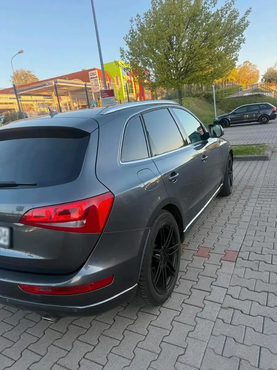 Usata Audi Q5 240 CV (176 kW) 2010 Grigio SUV