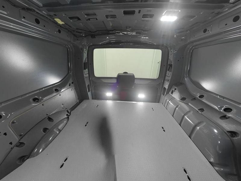 Gebraucht VW Caddy Maxi 122 PS (89 kW) 2023 Grau Van / Kleinbus