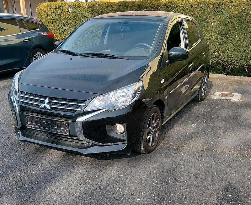Gebraucht Mitsubishi Space Star 71 PS (52 kW) 2022 Schwarz Kleinwagen