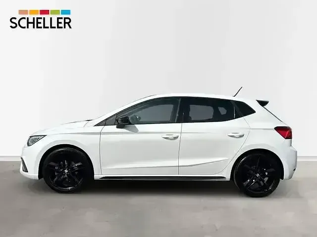 Second-hand Seat Ibiza Black Edition 110 CP (80 kW) 2023 Alb Hatchback