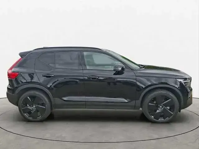 Gebraucht Volvo XC40 Plus 163 PS (119 kW) 2025 Schwarz SUV