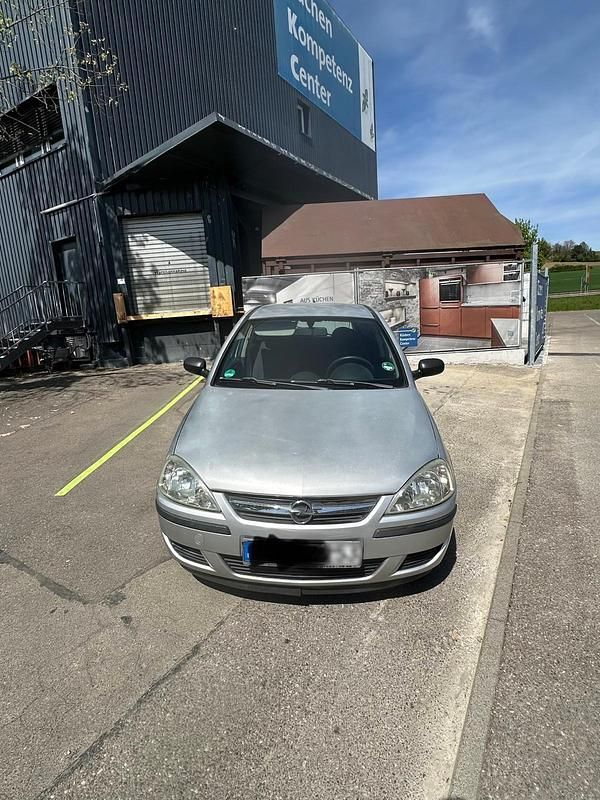 Second-hand Opel Corsa 75 CP (55 kW) 2004 Argintiu Hatchback