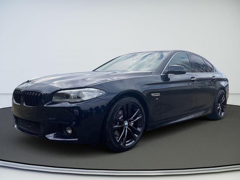 Schwarz Gebraucht 2016 BMW 520 M Sport Limousine | 15.900 € (Fairer Preis) - Bild 1/4