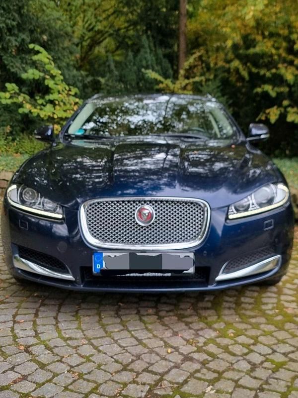 Blau Gebraucht 2013 Jaguar XF Sportbrake Kombi | 11.500 € (Guter Preis) - Bild 1/4