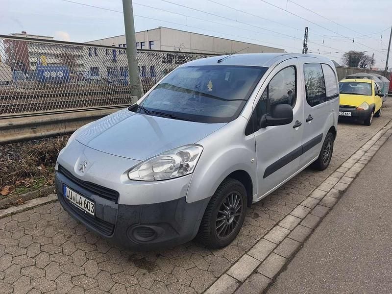 Gebraucht Peugeot Partner Comfort 90 PS (66 kW) 2014 Van / Kleinbus