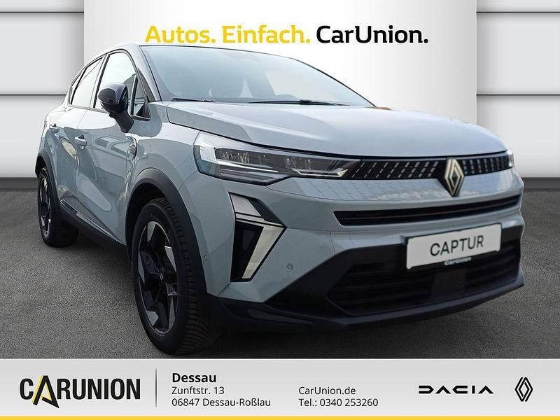 Neu Renault Captur Techno 91 PS (66 kW) 2025 Rafalgrau metallic, black pearlschwarz metallic SUV