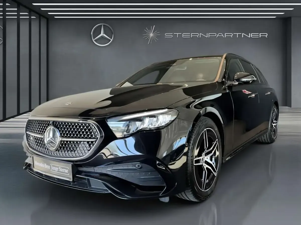 Gebraucht Mercedes E220 AMG 197 PS (144 kW) 2025 Schwarz Limousine