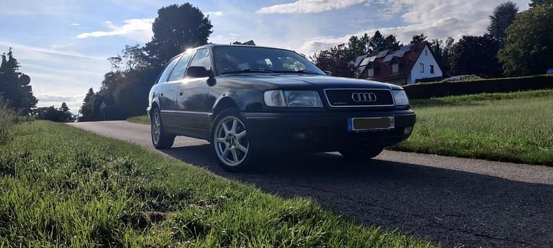 Blau Gebraucht 1991 Audi 100 Ambiente Kombi | 9.900 € - Bild 1/4
