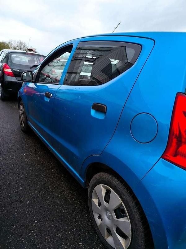 Gebraucht Suzuki Alto 68 PS (50 kW) 2010 Blau Kleinwagen
