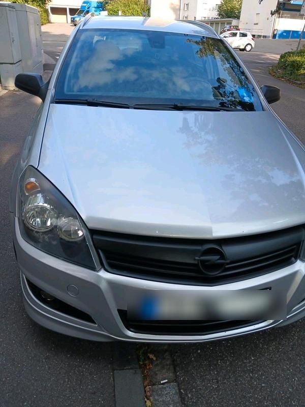Grau Gebraucht 2008 Opel Astra OPC Kombi | 3.500 € (Etwas zu teuer) - Bild 1/4