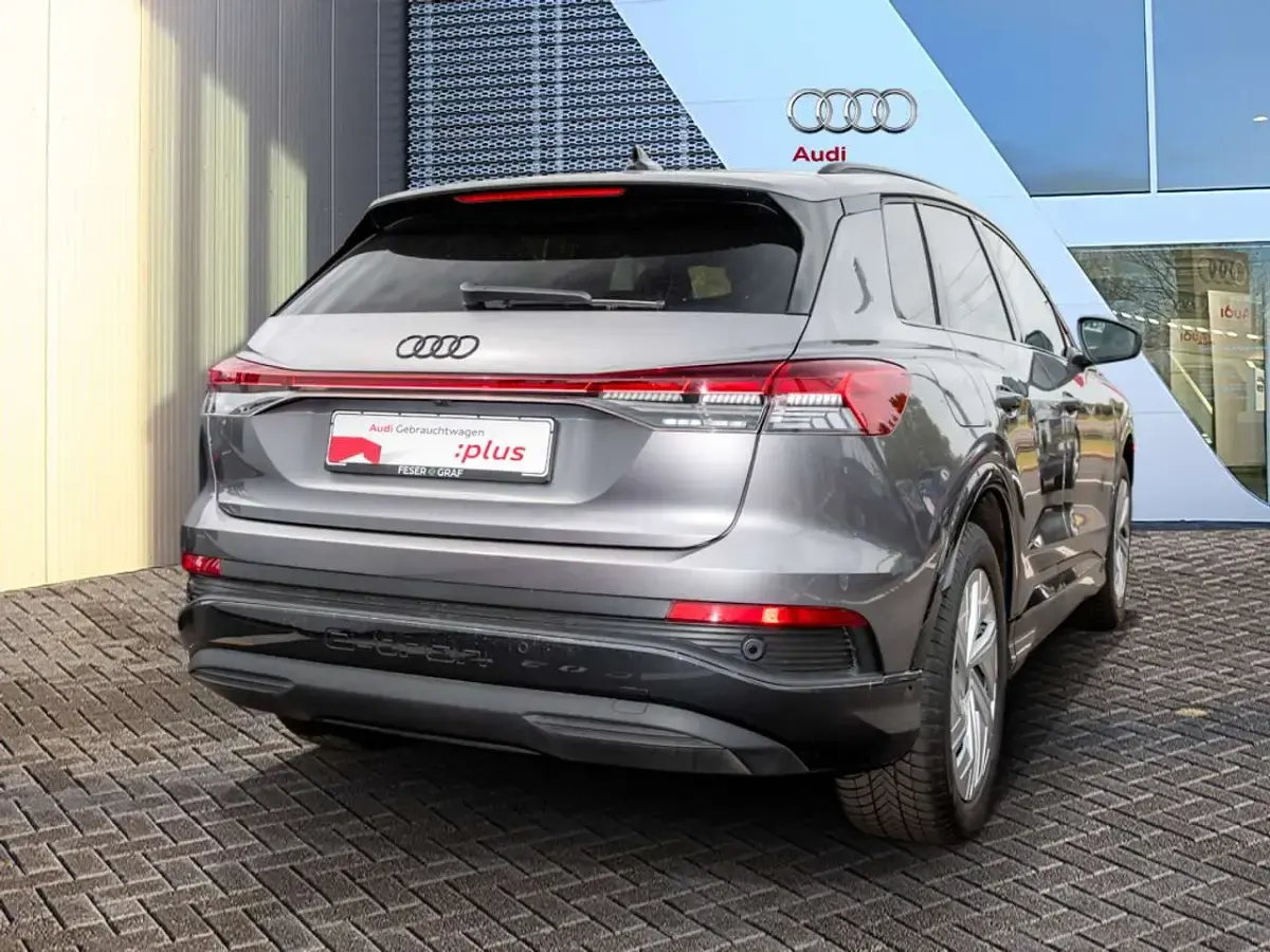 Gebraucht Audi Q4 e-tron Ambiente 210 kW (286 PS) 2025 Taifungrau metallic SUV