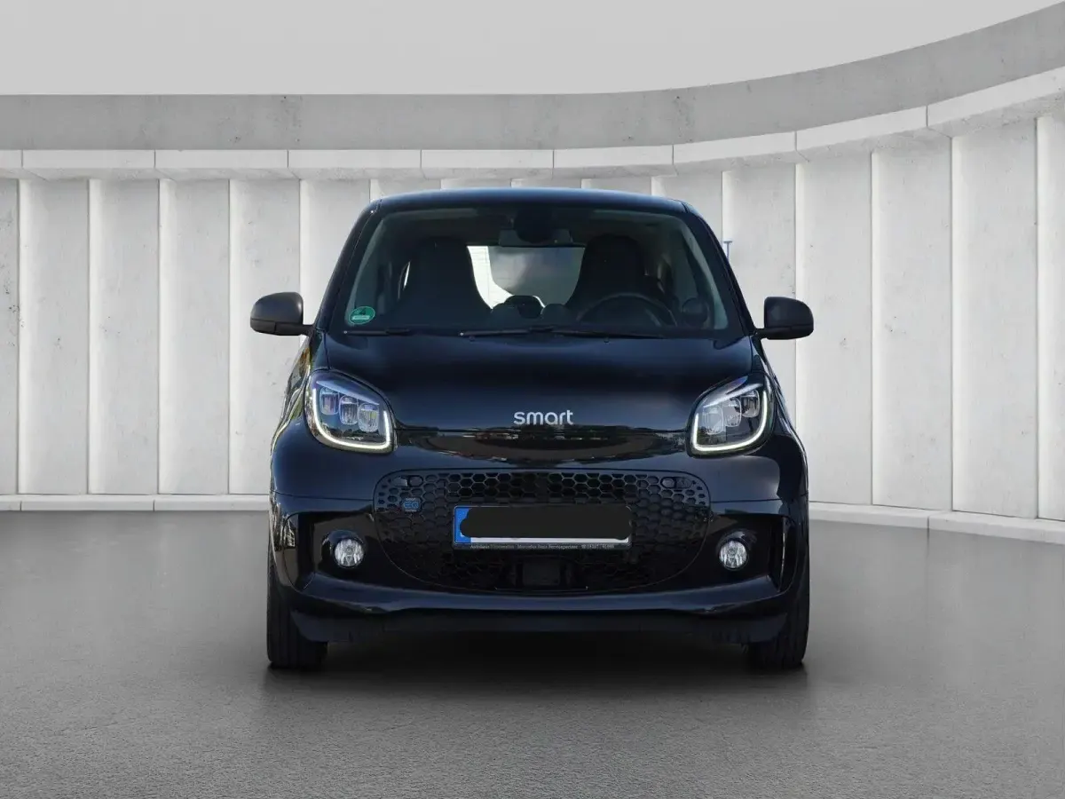 Gebraucht Smart ForTwo Coupé 60 kW (82 PS) 2024 Bodypanels in black Kleinwagen