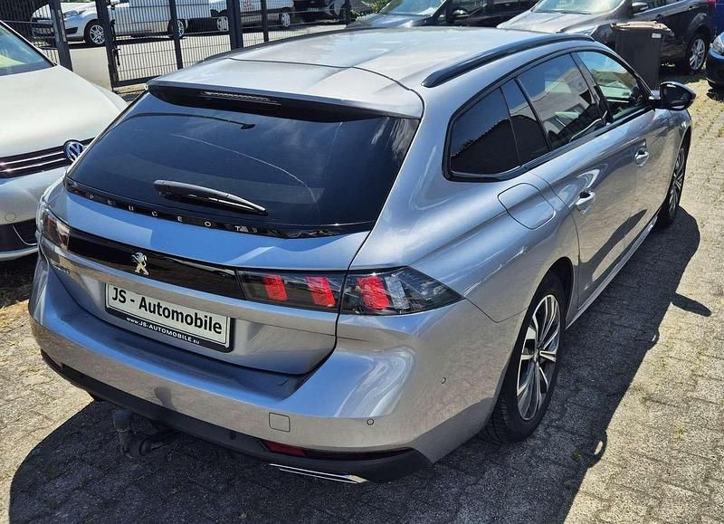 Gebraucht Peugeot 508 Allure 131 PS (96 kW) 2023 Artense silber metallic Kombi