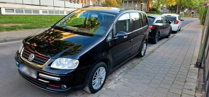Schwarz Gebraucht 2006 VW Touran Van / Kleinbus | 1.450 € (Superpreis) - Bild 1/4