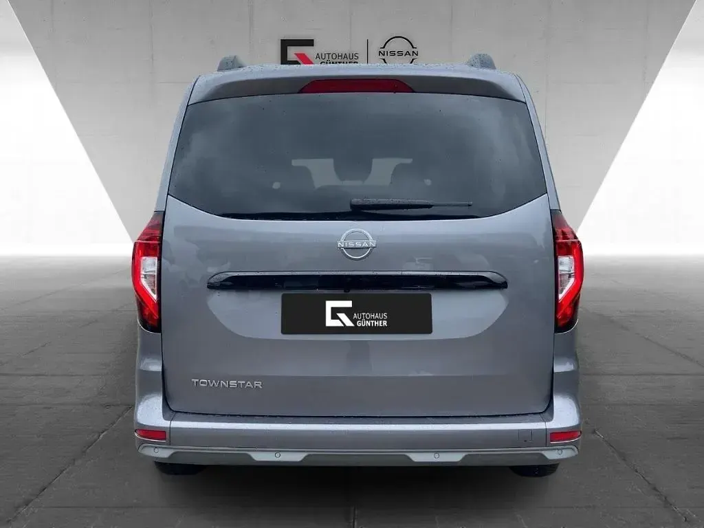 Gebraucht Nissan Townstar Tekna 131 PS (96 kW) 2025 Grau Kombi