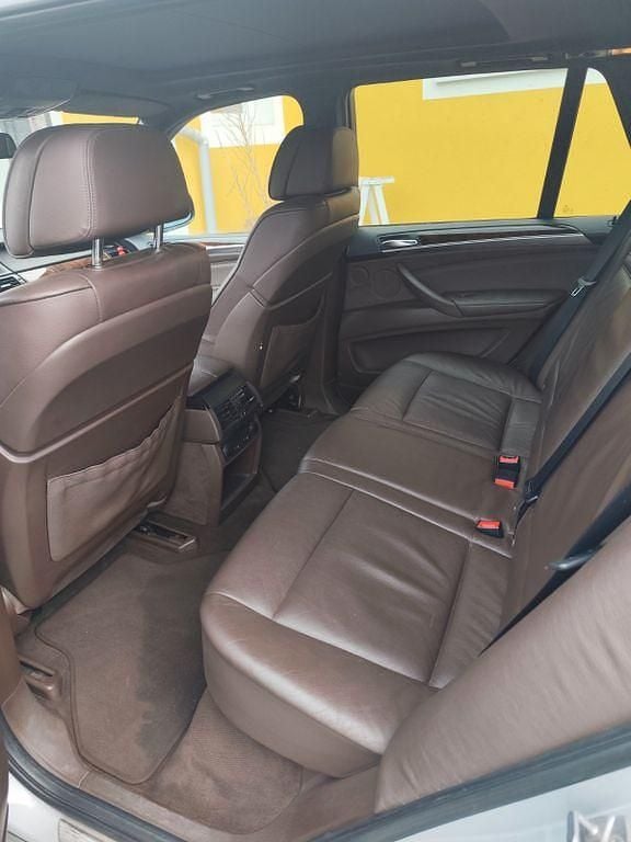 Second-hand BMW X5 Exclusive 245 CP (180 kW) 2012 Argintiu SUV