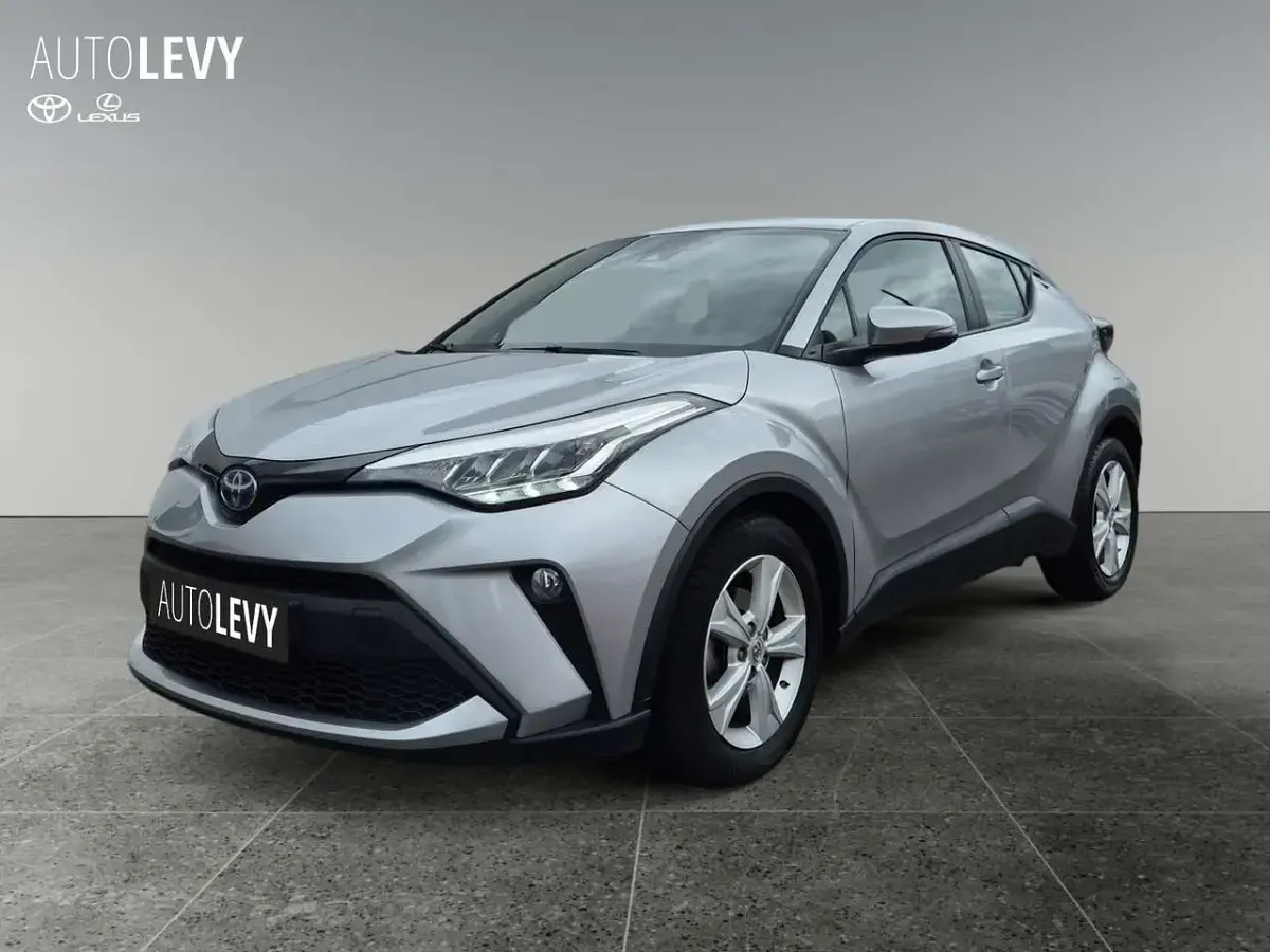 Gebraucht Toyota C-HR Basis 122 PS (89 kW) 2023 Silber SUV