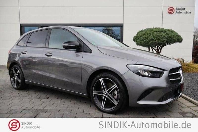 Gebraucht Mercedes B220 Progressive 190 PS (139 kW) 2022 Mountaingrau  met. Van / Kleinbus