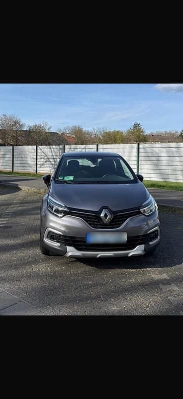 Gebraucht Renault Captur Intens 131 PS (96 kW) 2019 Grau SUV