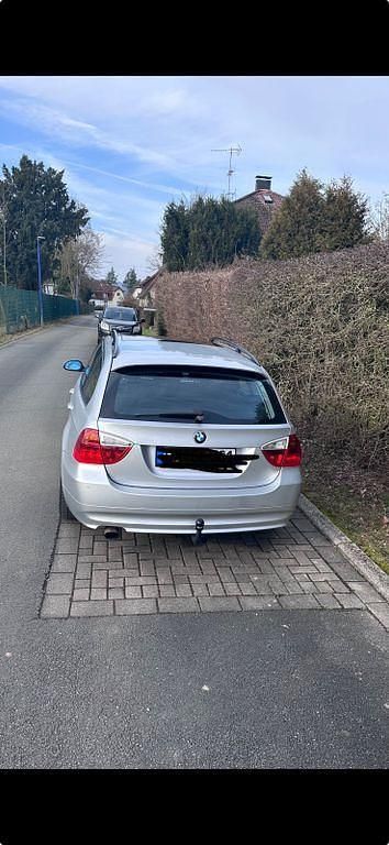 Gebraucht BMW 318 143 PS (105 kW) 2006 Grau Kombi
