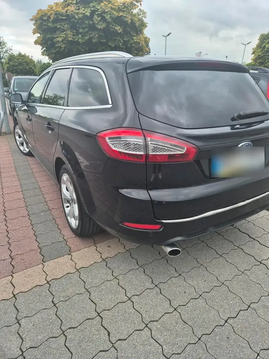 Gebraucht Ford Mondeo 200 PS (147 kW) 2012 Schwarz Kombi