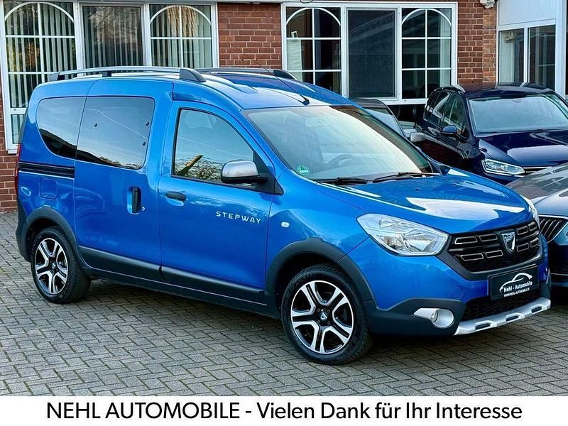 Gebraucht Dacia Dokker Stepway 116 PS (85 kW) 2017 Blau Van / Kleinbus
