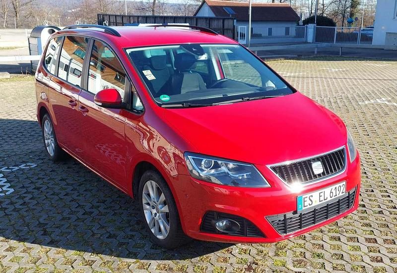 Rot Gebraucht 2014 Seat Alhambra Style Van / Kleinbus | 18.000 € (Teuer) - Bild 1/4