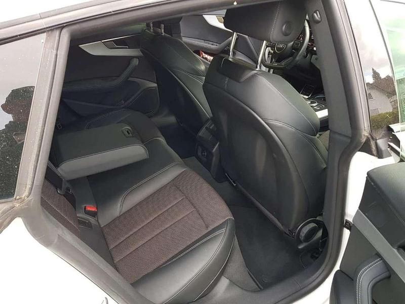 Gebraucht Audi A5 Sport 190 PS (139 kW) 2019 Weiß Coupé