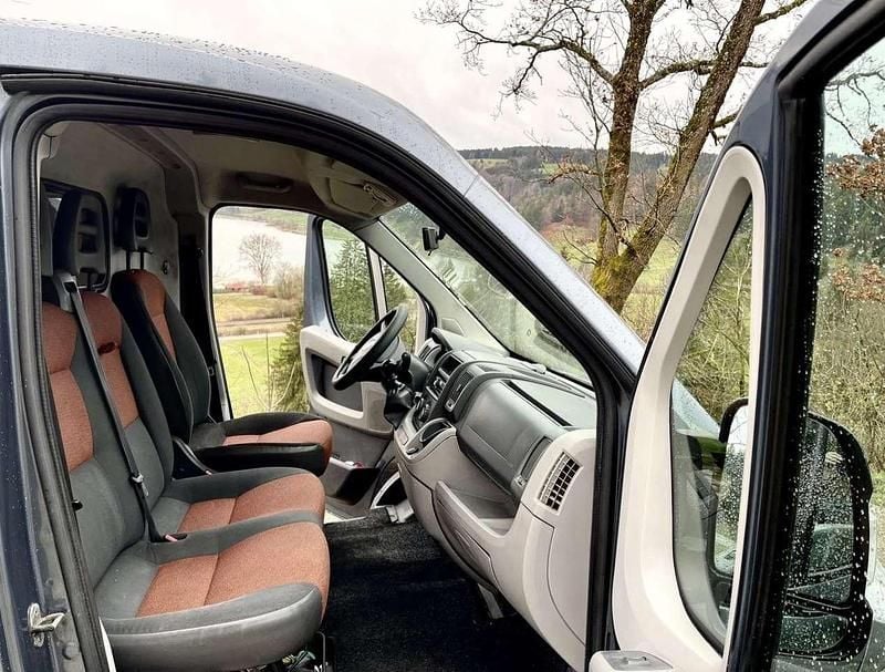 Grau Gebraucht 2011 Fiat Ducato Van | 5.480 € (Guter Preis) - Bild 1/4