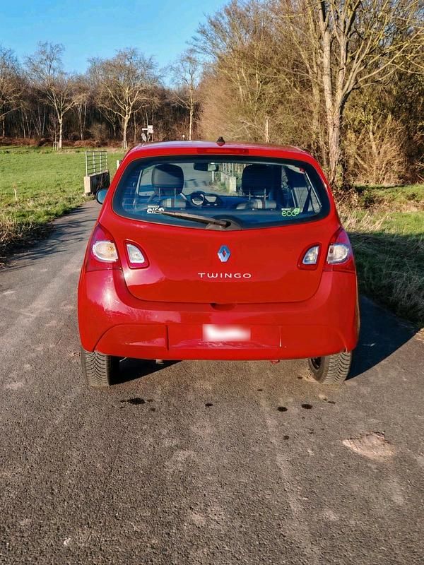 Gebraucht Renault Twingo 75 PS (55 kW) 2014 Rot Kleinwagen
