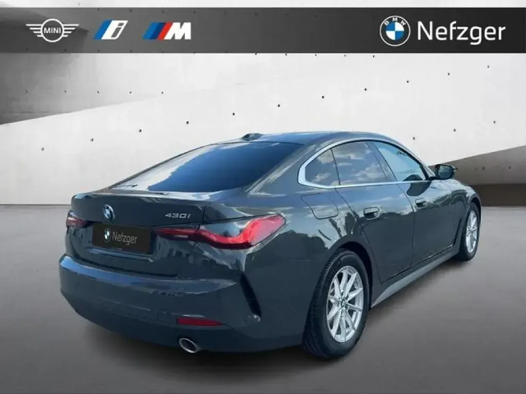 Gebraucht BMW 430 Sport Line 245 PS (180 kW) 2022 Dravitgrau metallic (metallic) Coupé