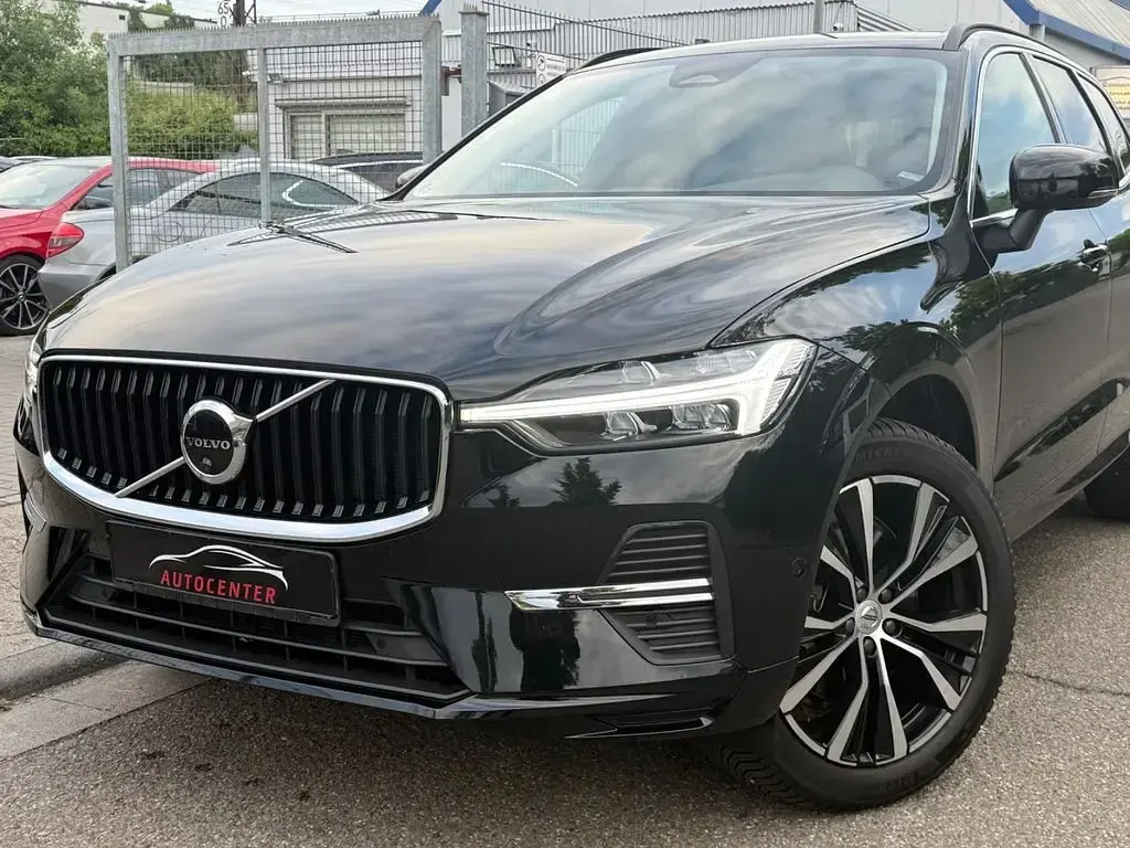 Gebraucht Volvo XC60 197 PS (144 kW) 2022 Schwarz SUV