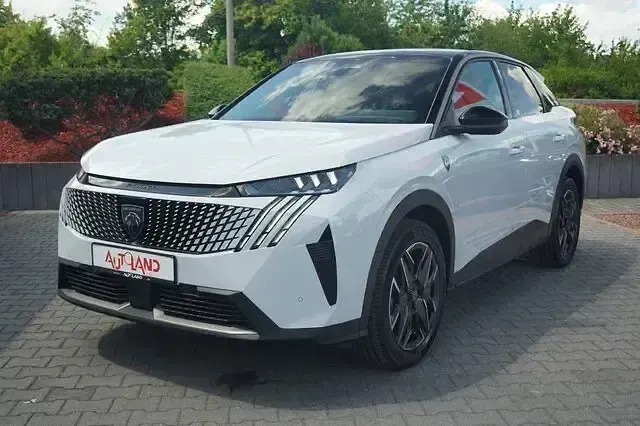 Neu Peugeot 3008 GTi 145 PS (106 kW) 2025 Grau SUV