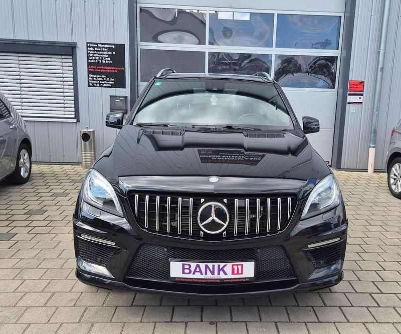Obsidianschwarz metalliclack Gebraucht 2014 Mercedes ML63 AMG AMG SUV | 35.700 € (Etwas zu teuer) - Bild 1/4