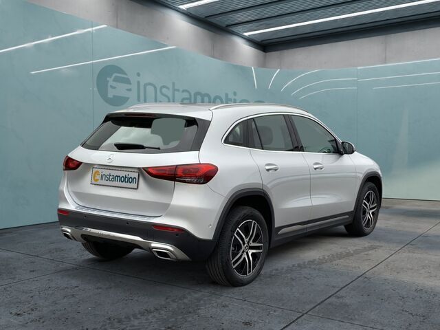 Gebraucht Mercedes GLA200 Progressive 163 PS (119 kW) 2023 Silber SUV