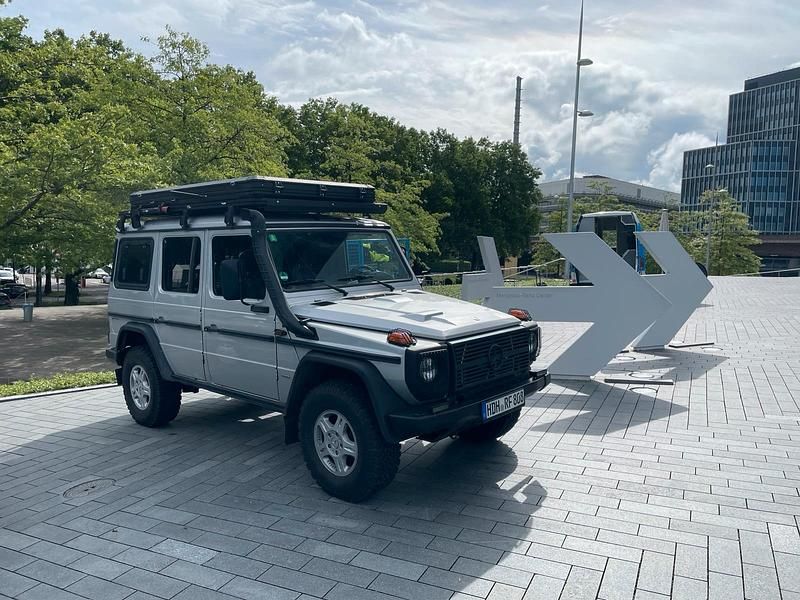 Gebraucht Mercedes G300 184 PS (135 kW) 2011 Silber SUV