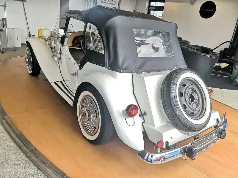 Używany VW Käfer 44 KM (32 kW) 1972 Biały Kabriolet