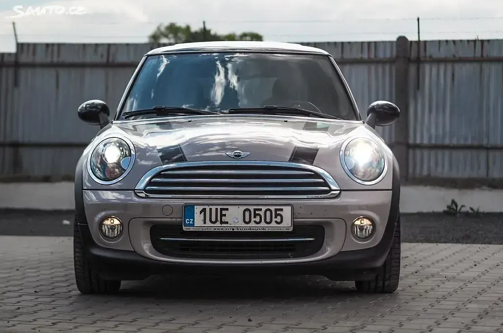 Gebraucht Mini Cooper 122 PS (89 kW) 2012 Silber Kleinwagen