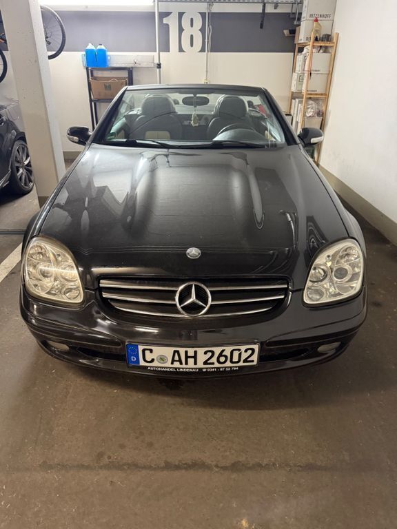 Gebraucht Mercedes SLK200 163 PS (119 kW) 2000 Schwarz Cabrio