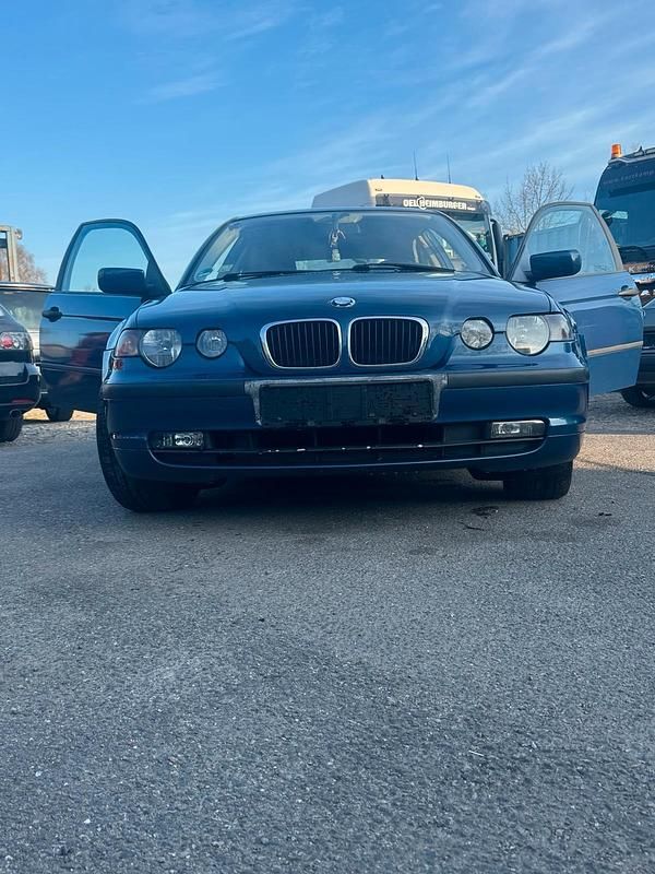 Gebraucht BMW 316 115 PS (84 kW) 2001 Blau Coupé