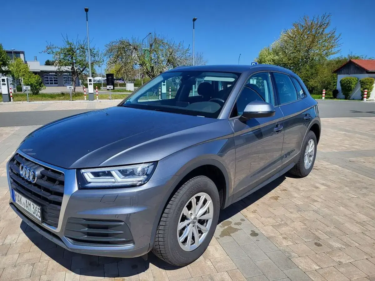 Gebraucht Audi Q5 Basis 190 PS (139 kW) 2020 Grau SUV