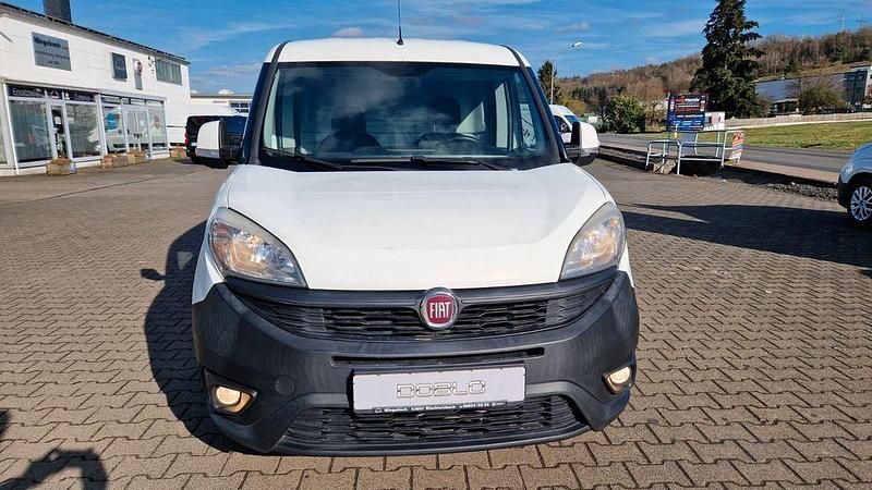 Gebraucht Fiat Doblò 95 PS (69 kW) 2017 Weiß Van / Kleinbus
