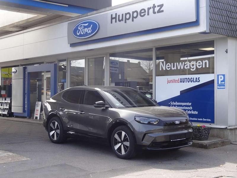 Magnetic grey metallic Gebraucht 2025 Ford Capri SUV | 42.850 € (Superpreis) - Bild 1/4