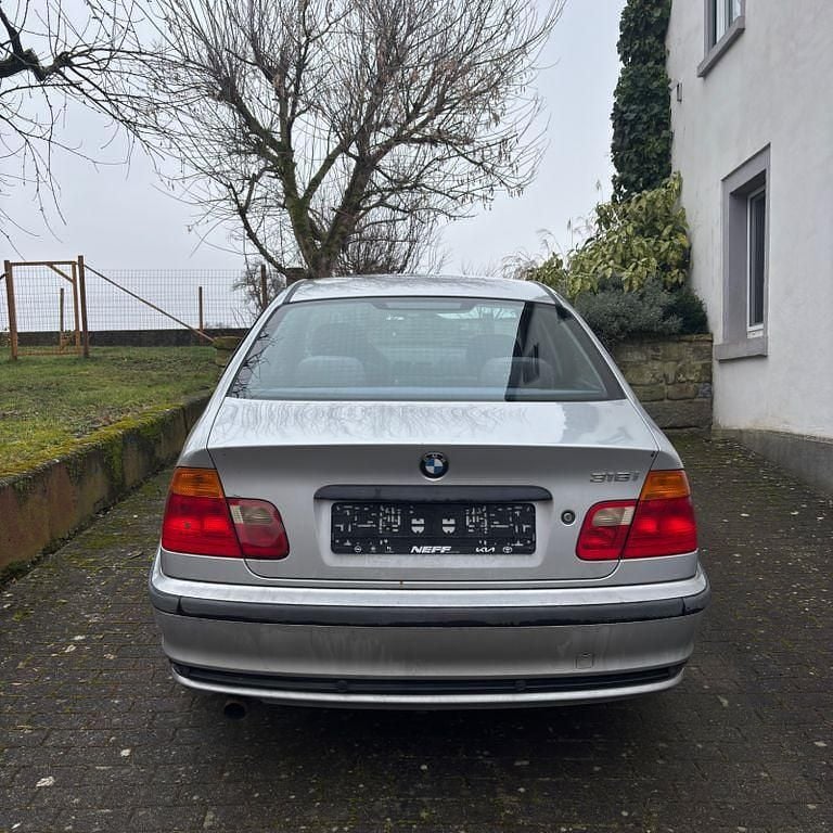 Gebraucht BMW 316 105 PS (77 kW) 1999 Silber Limousine