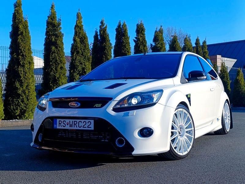 Gebraucht Ford Focus RS 420 PS (308 kW) 2009 Weiß Limousine