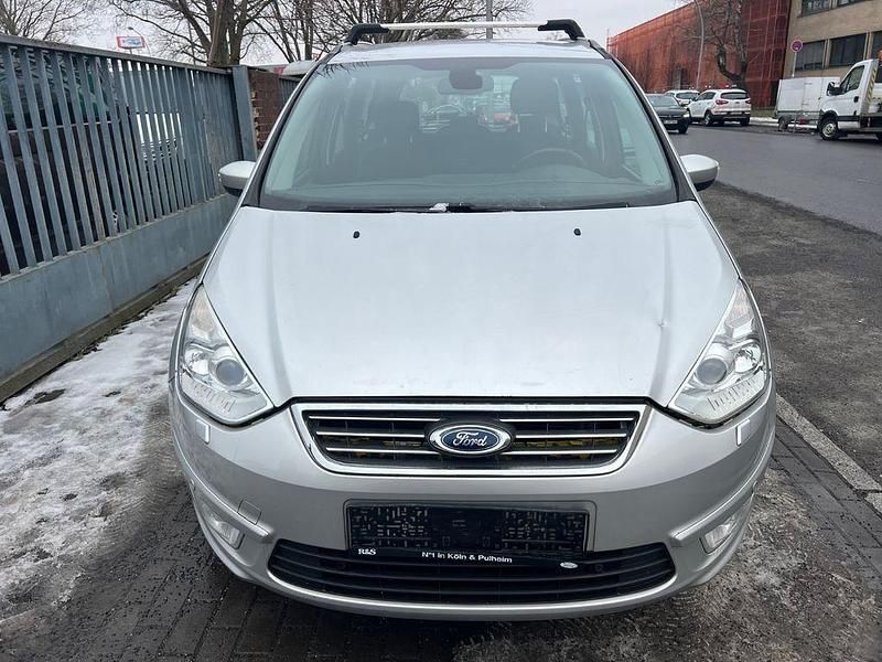 Gebraucht Ford Galaxy Titanium 140 PS (102 kW) 2014 Silber Van / Kleinbus